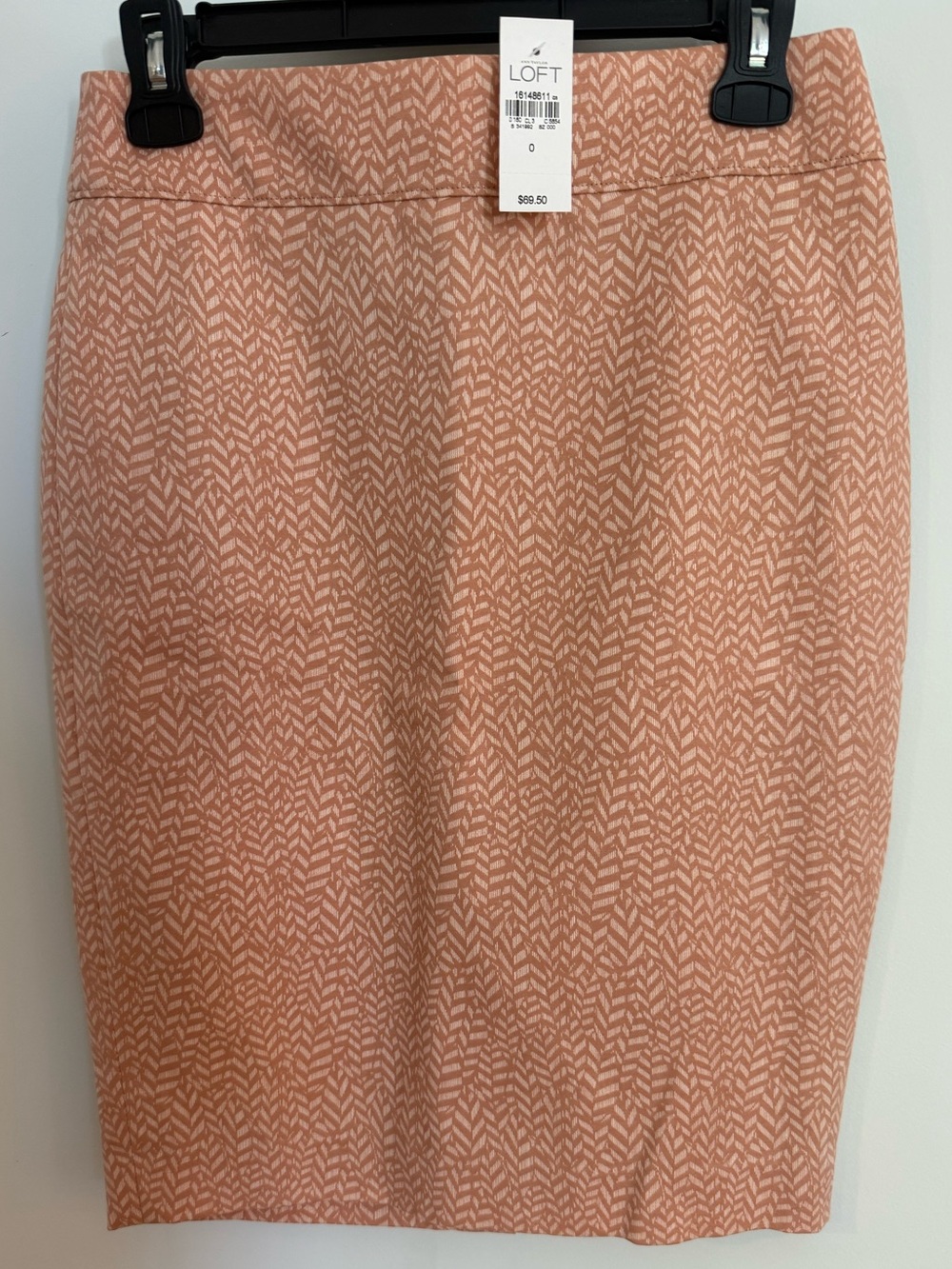 NWT LOFT Peach Chevron Patterned Pencil Skirt